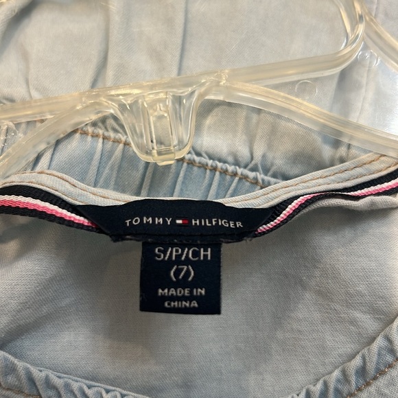 Tommy Hilfiger lightweight denim jumpsuit size small (7). In great condition! - Picture 7 of 8